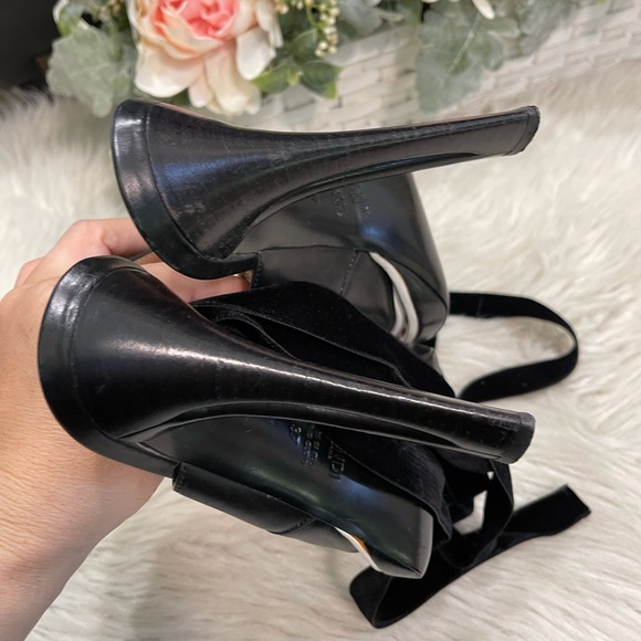 Fendi Black Floral Heels - Picture 12 of 16